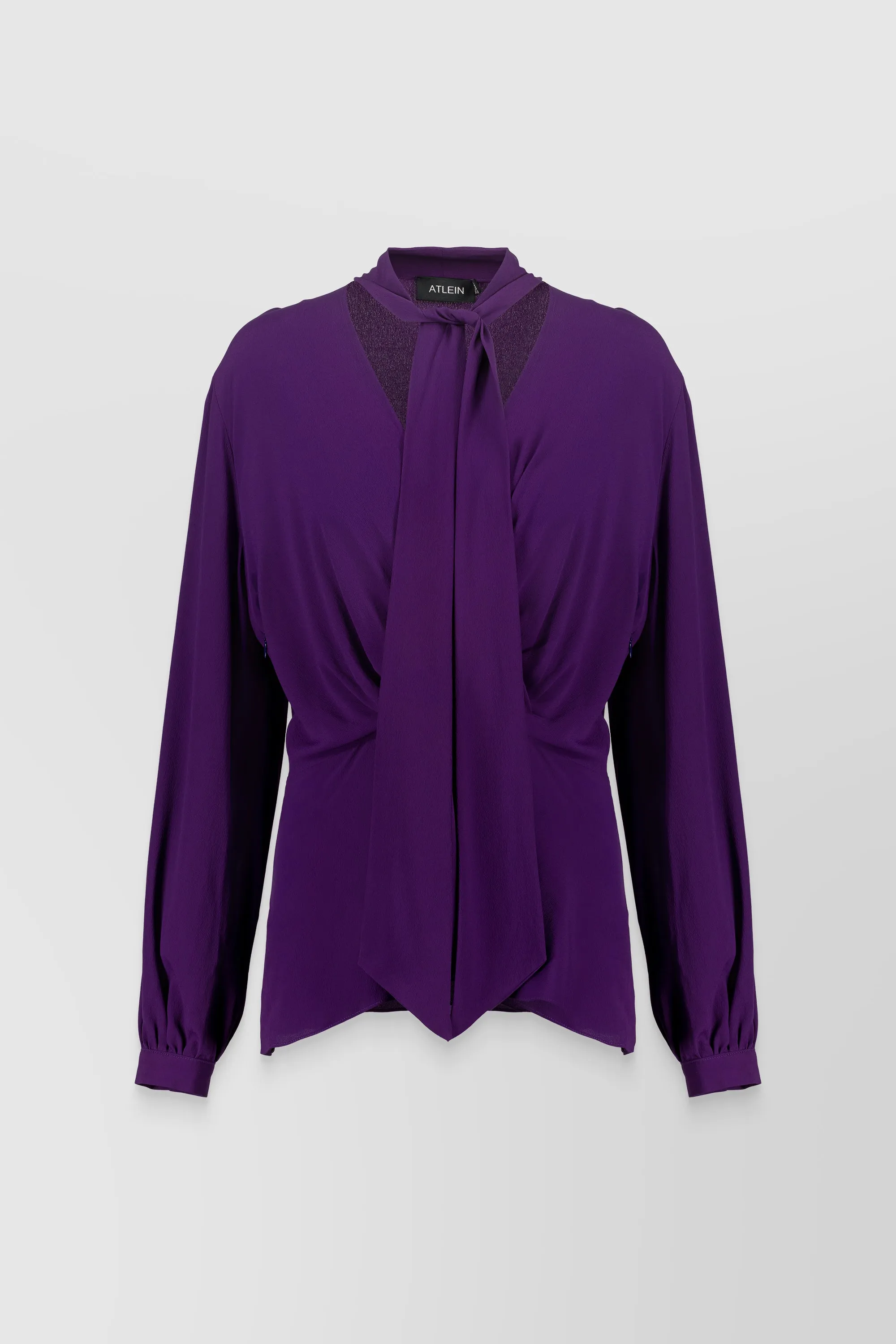 Long sleeved fluid crêpe de chine v-neck blouse